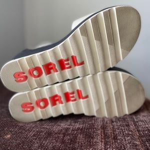 Sorrel Cameron Platform Sandals - never worn!